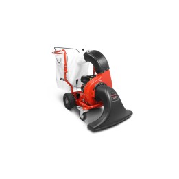 Aspirateur de feuilles autotracté